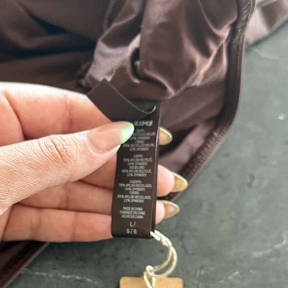 SKIMS Espresso Swimwear Top LIMITED EDITION - Picture 4 of 7